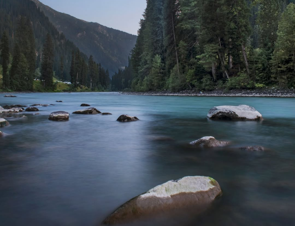 Best Time To ViSIT Neelum Valley