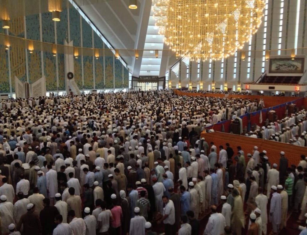 eid prayer at Shah Faisal Masjid Islamabad