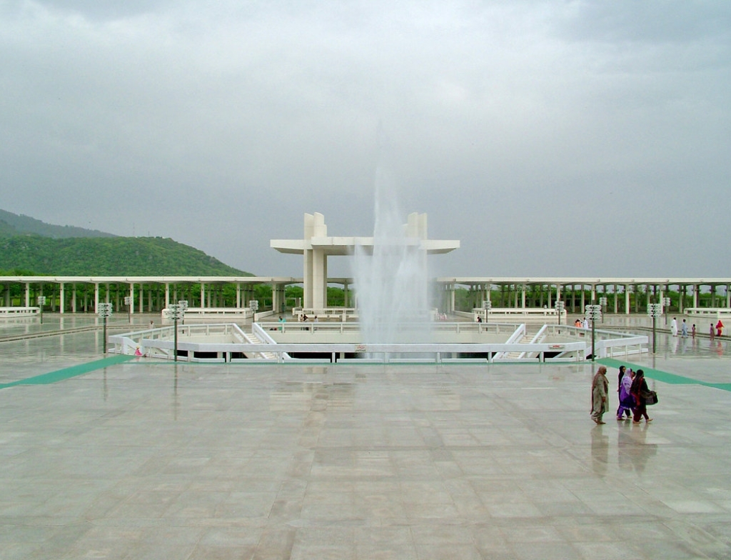 visiting Shah Faisal Masjid Islamabad