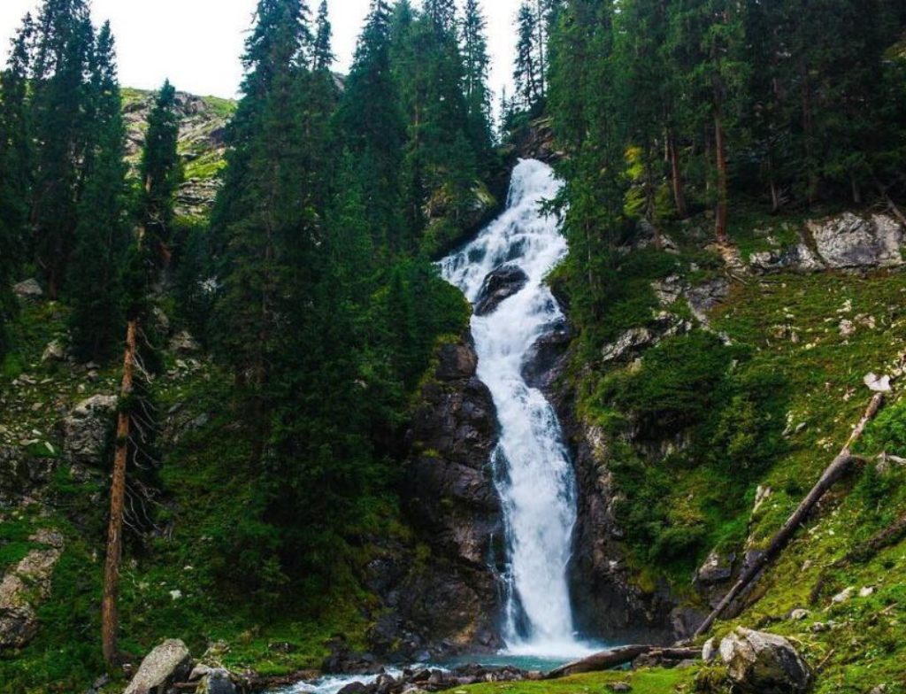 waterfall jahaz banda 