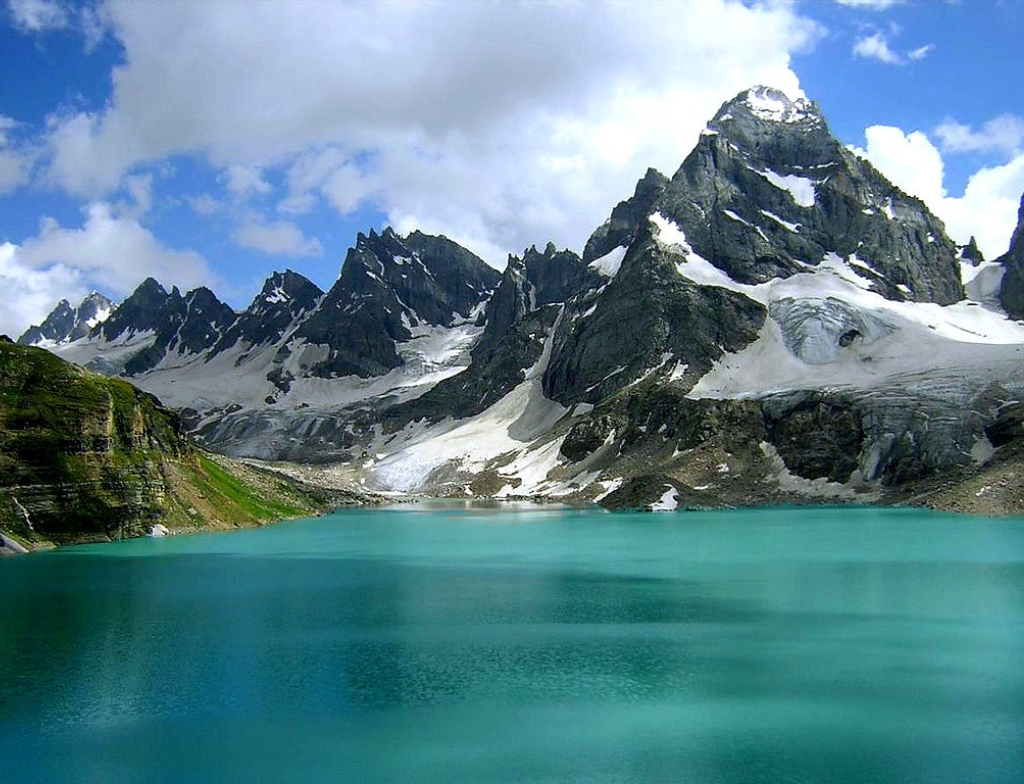 chitta katha lake, places to visit in kashmir