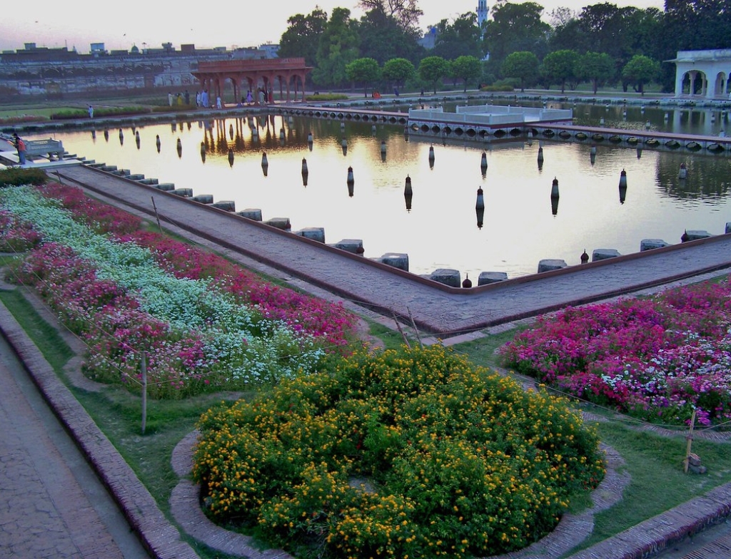 Shalimar Gardens Lahore Pakistan History