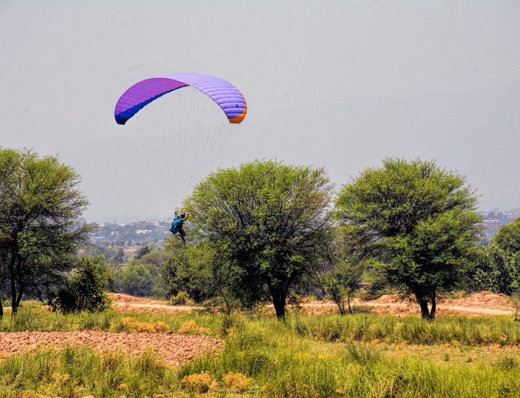 paragliding khanpur dam