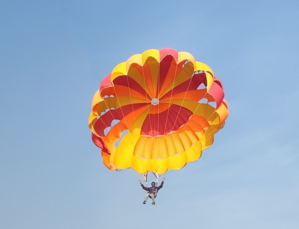 parasailing KhanpurDam Haripur Khyber Pakhtunkhwa