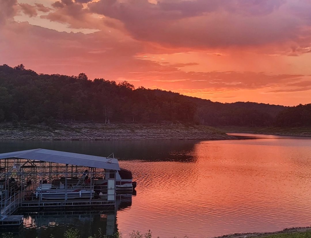 Bull shoals lake