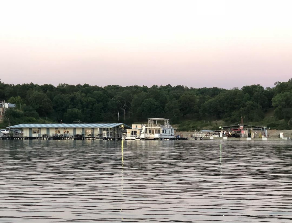 BullShoalslakeboatdock