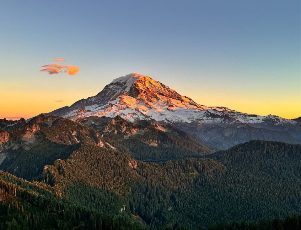 Tolmie peak trail sunset