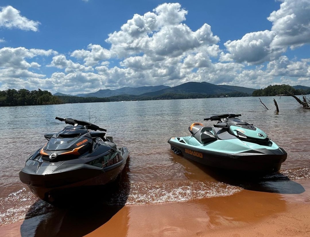 Lake Chatuge boat rentals