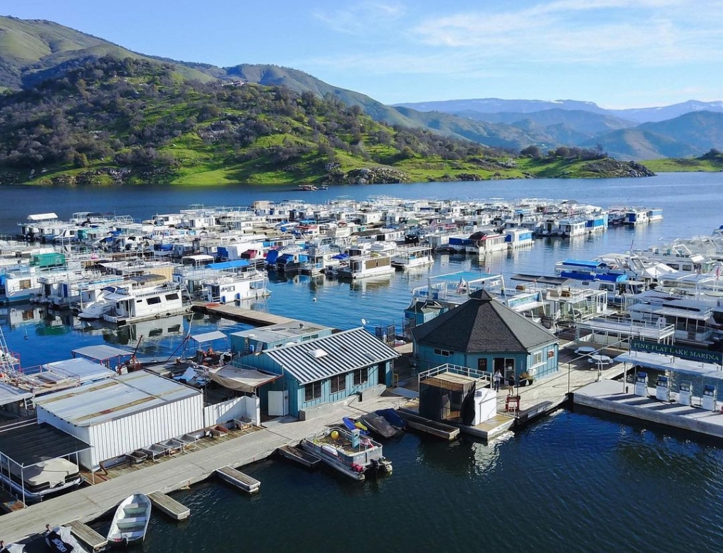 Millerton Lake cabins