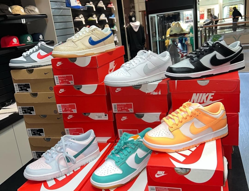 Superstition Springs Mall​ shoes stores