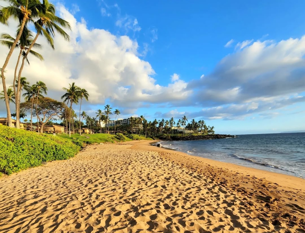Ulua Beach trail